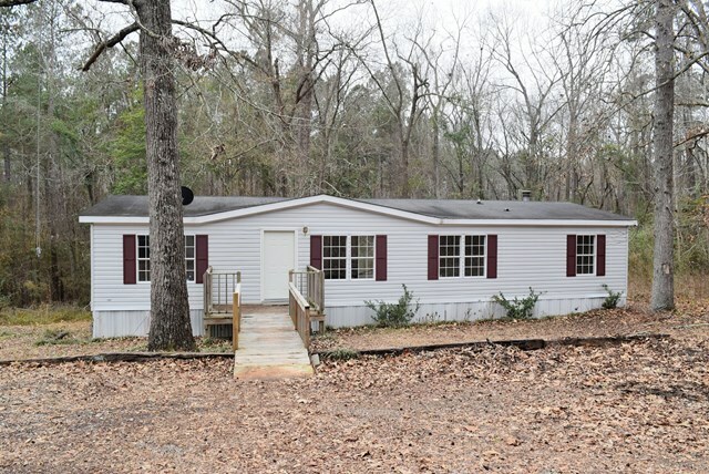 Property Photo:  211 Mullis Street  SC 29842 