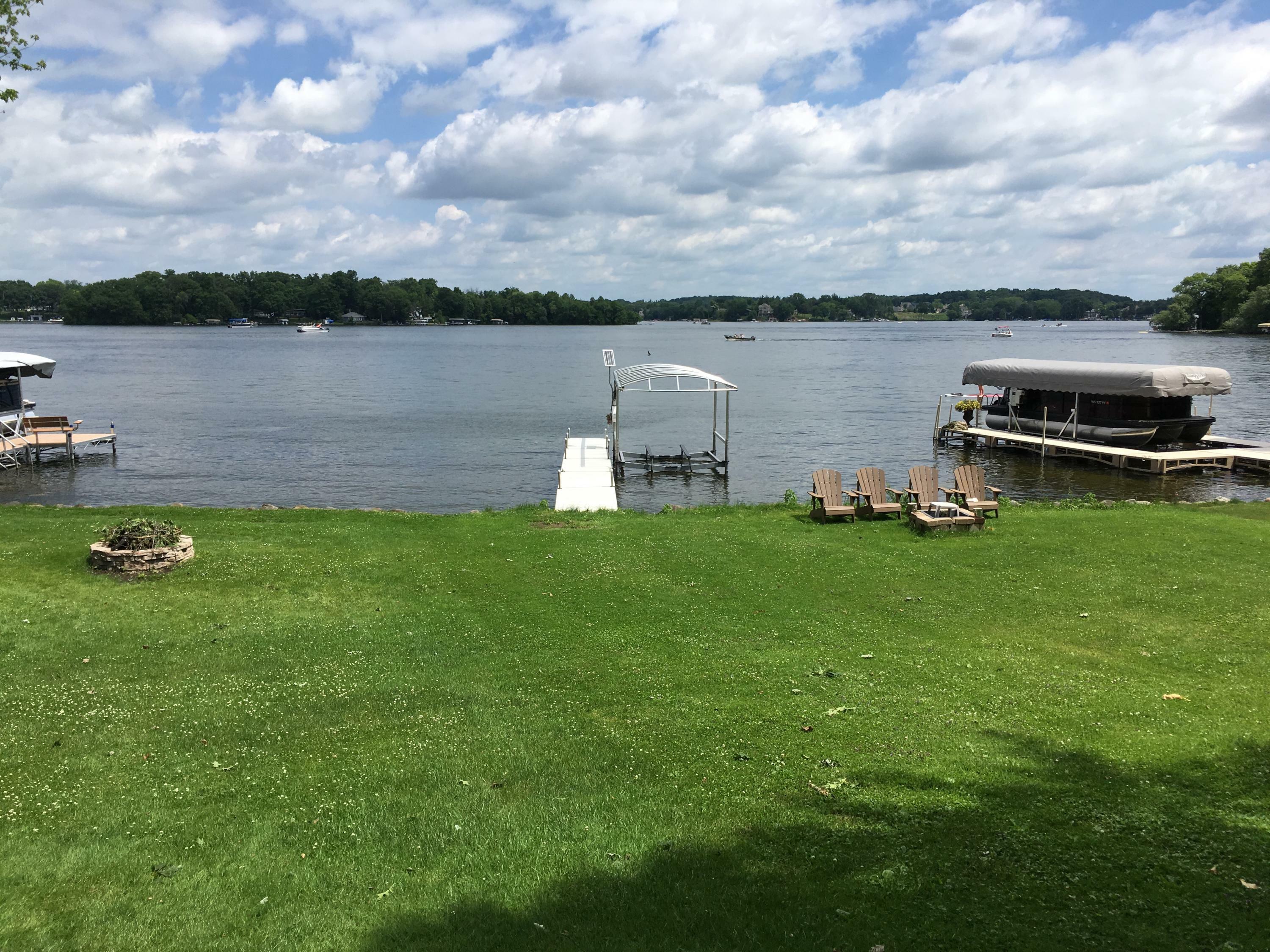 Property Photo:  N60w34978 Lake Dr  WI 53066 