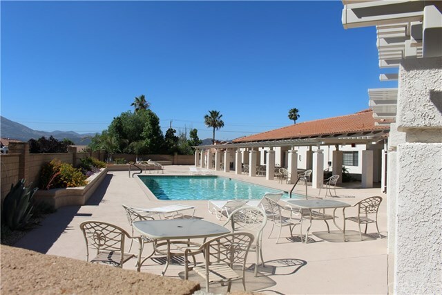 Property Photo:  2906 Summer Set Circle  CA 92220 