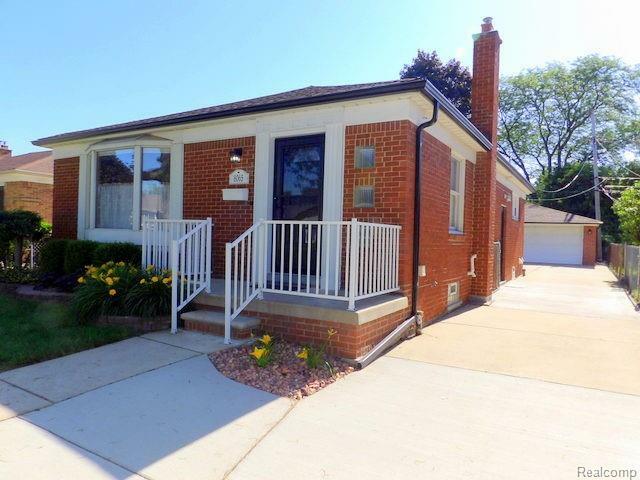 Property Photo:  8065 Buckingham Avenue  MI 48101 