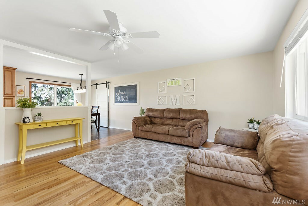 Property Photo: 408 NE Faris St WA 98239
