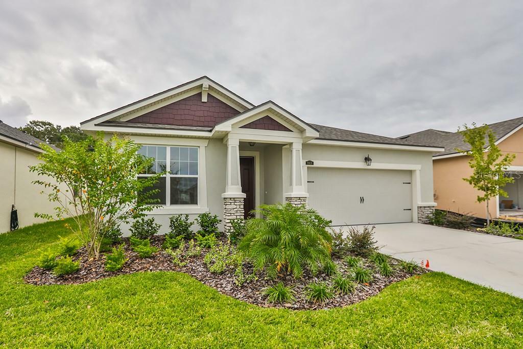 Property Photo:  10638 Planer Picket Drive 32  FL 33569 