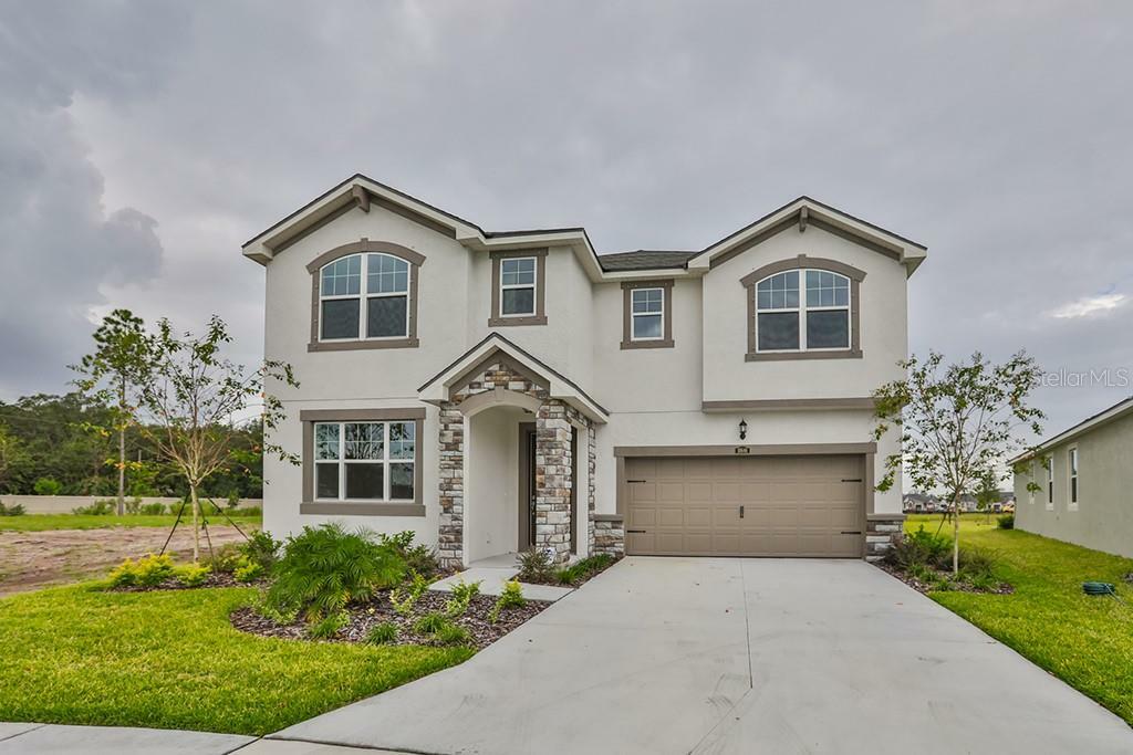 Property Photo: 10646 Planer Picket Drive 36 FL 33569