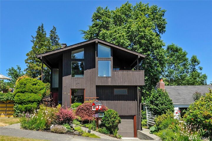 4838 NE 41st Street  Seattle WA 98105 photo