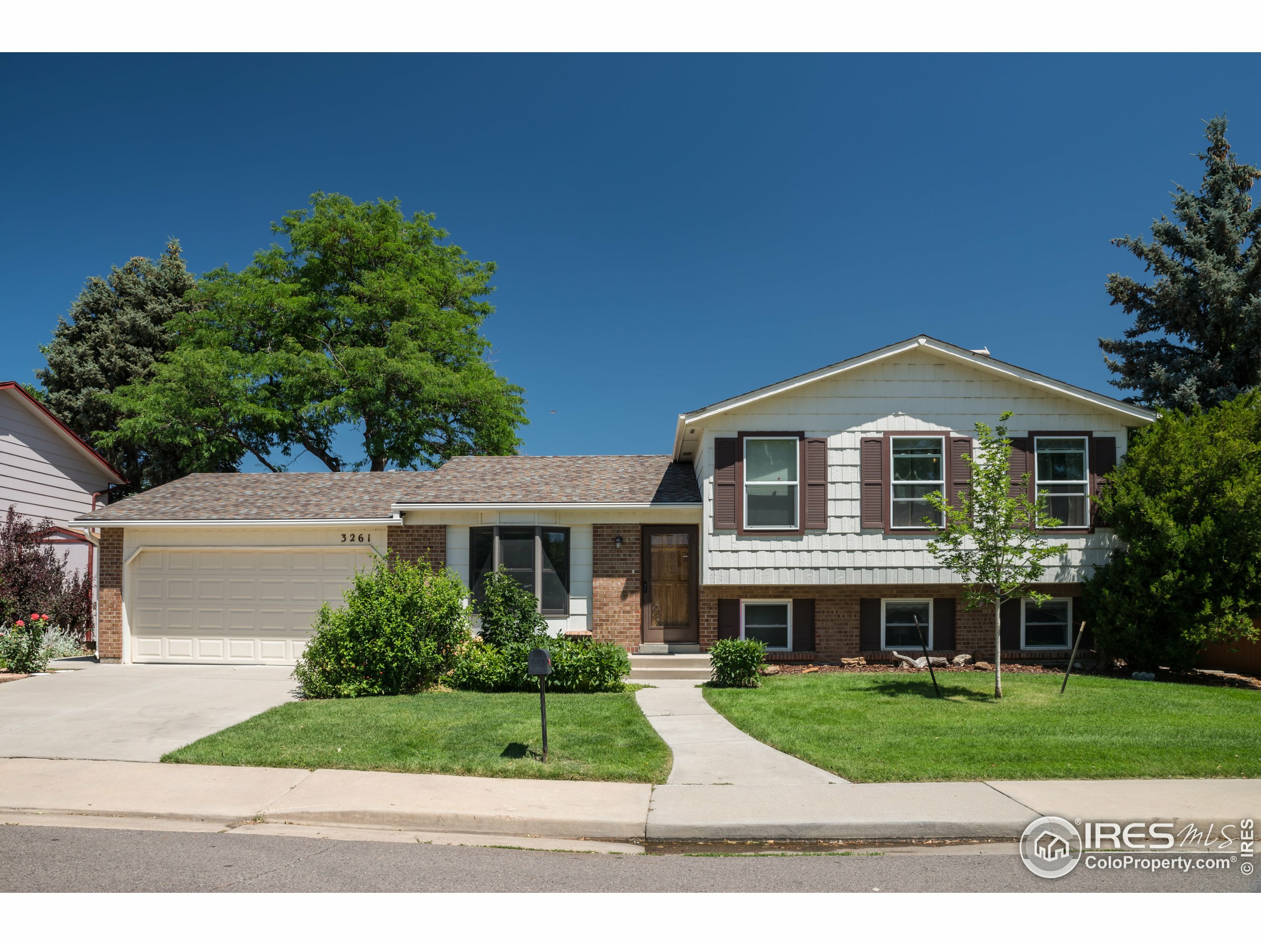 Property Photo: 3261 W 10th Ave Pl CO 80020