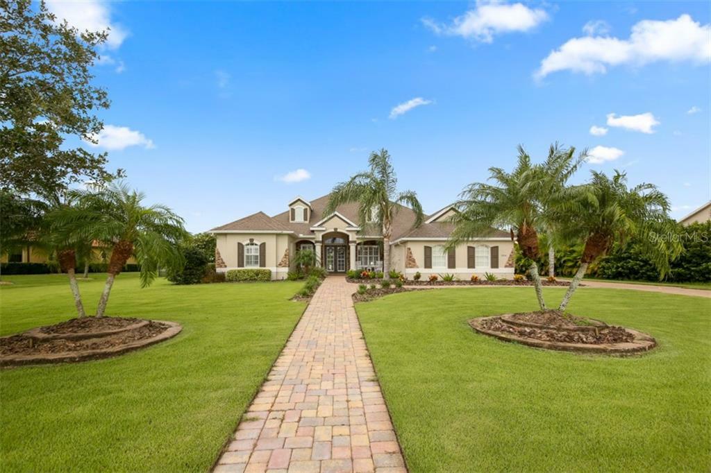 Property Photo: 3604 Twin Rivers Trail FL 34219