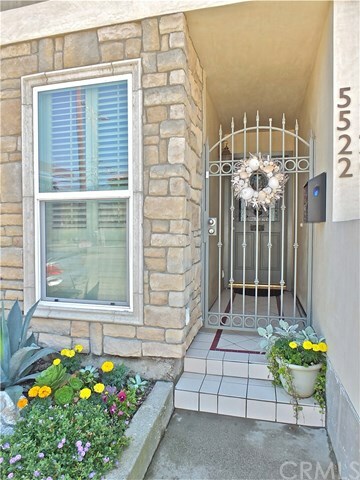 Property Photo: 5522 E Ocean Boulevard 3 CA 90803