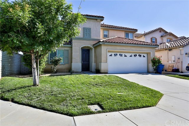 Property Photo:  1506 Marigold Drive  CA 92571 