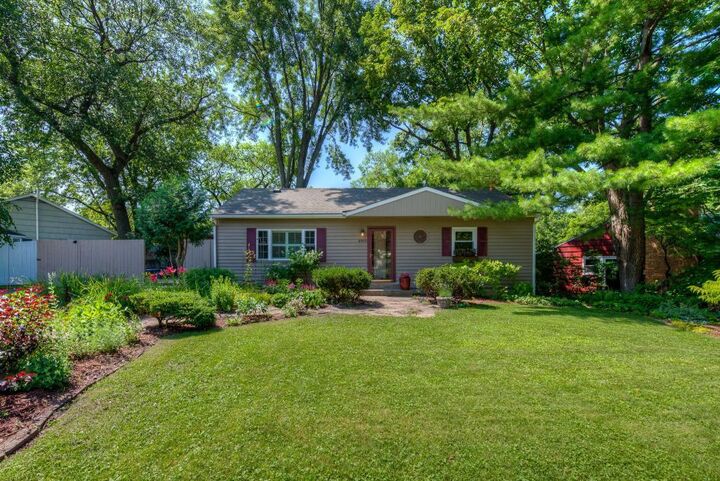 4900 Acorn Ridge Road  Minnetonka MN 55345 photo