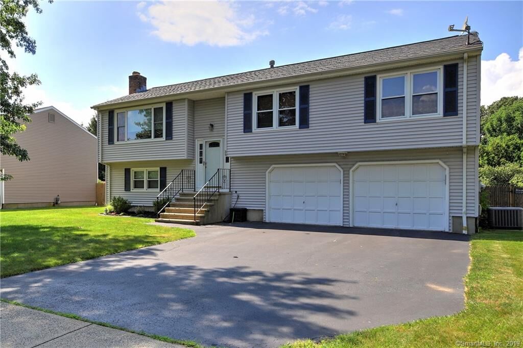 Property Photo: 36 Londonderry Lane CT 06460