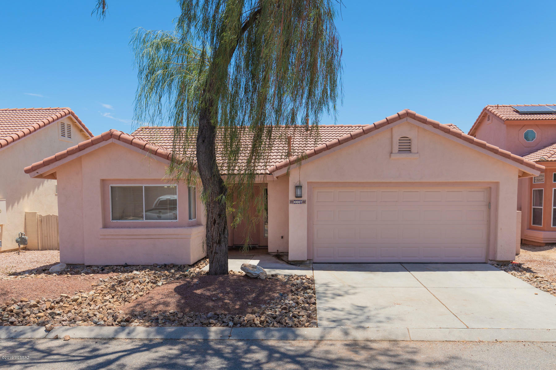 Property Photo:  3007 W Sky Ranch Trail  AZ 85742 