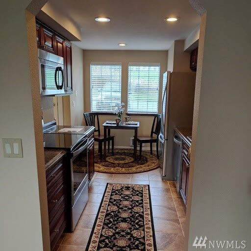 Property Photo:  740 Unit 9 Guard St 9  WA 98250 