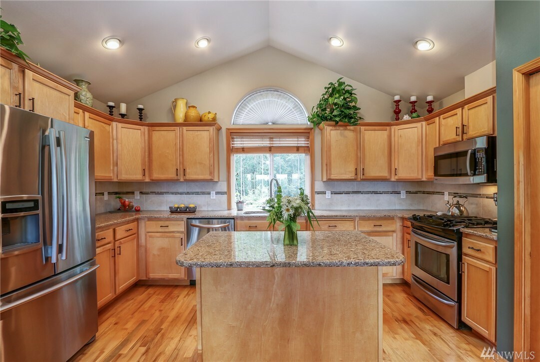 Property Photo: 15273 Virginia Loop Rd NE WA 98370