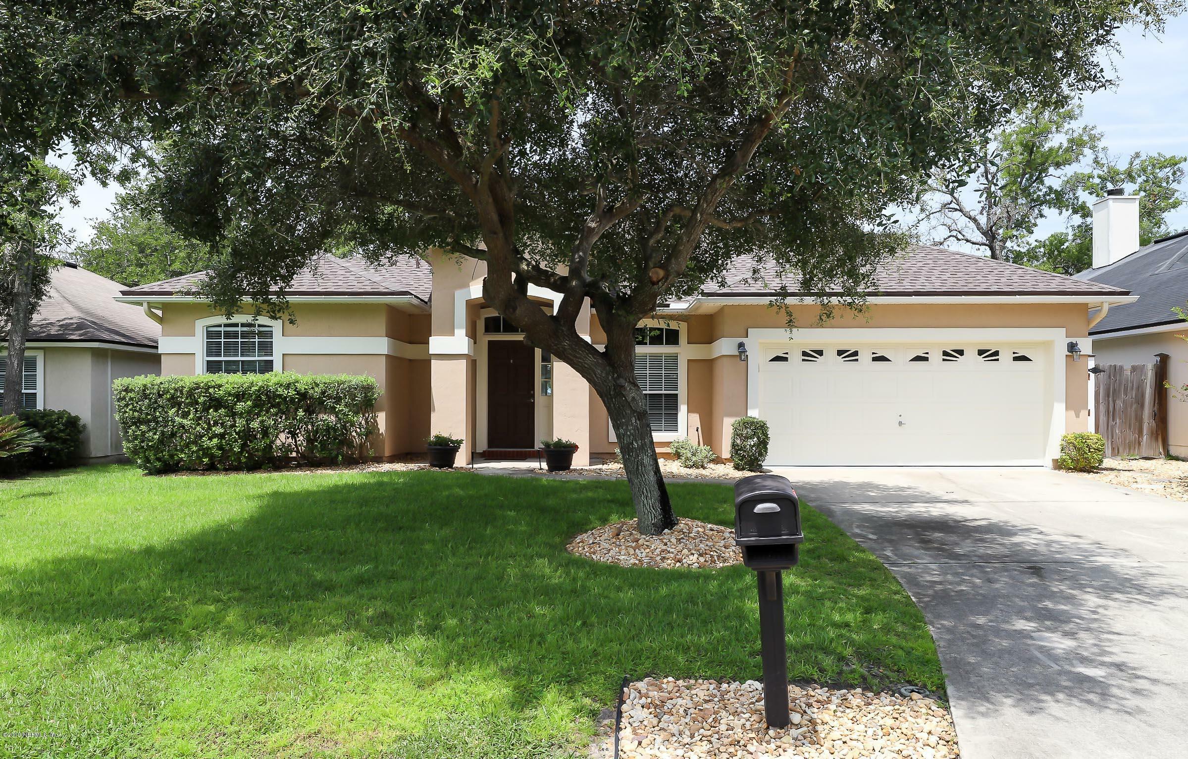 Property Photo:  3008 Southbank Circle  FL 32043 