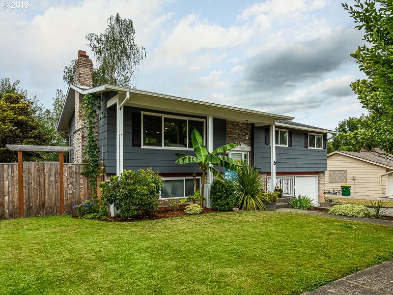 Property Photo:  14175 SW 22nd St  OR 97008 