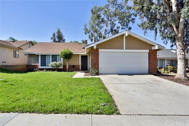 Property Photo:  24451 Dunlavy Court  CA 92557 