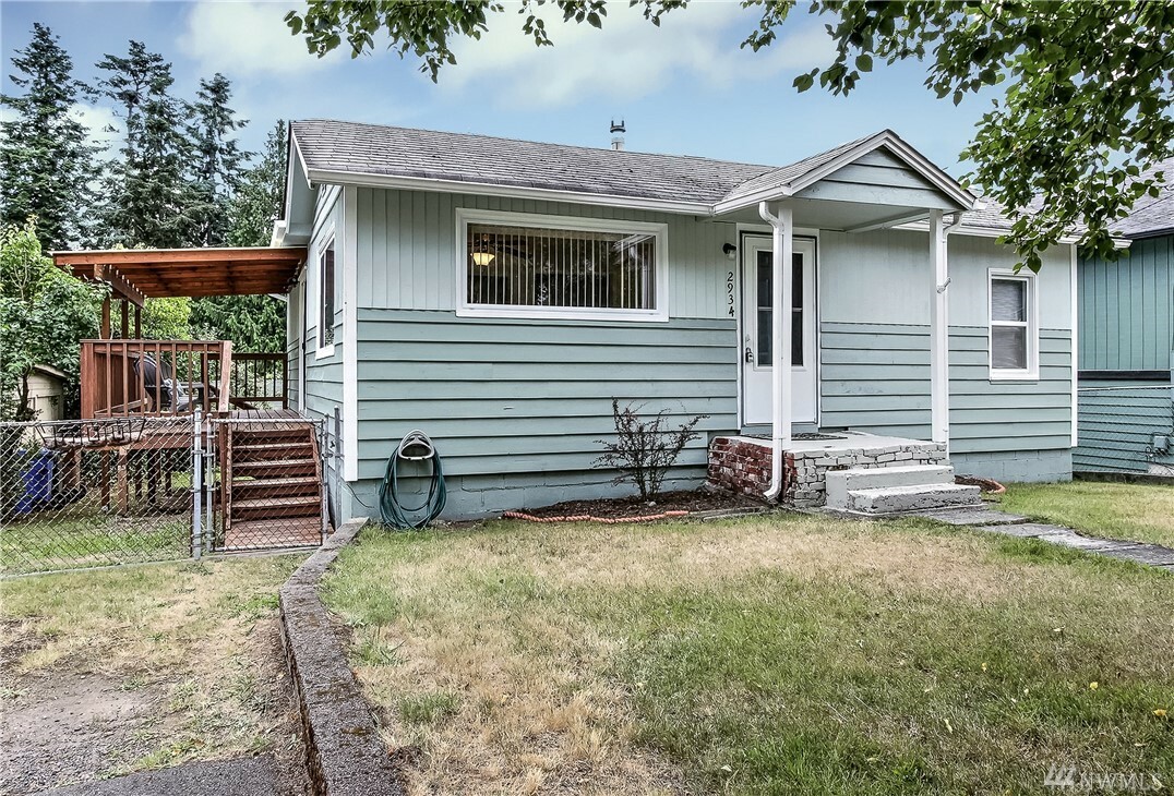 Property Photo: 2934 40th Ave NE WA 98422