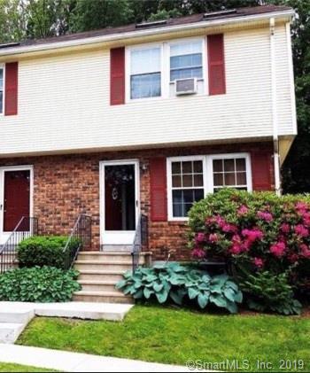 Property Photo:  2 Countryside Lane 1  CT 06457 