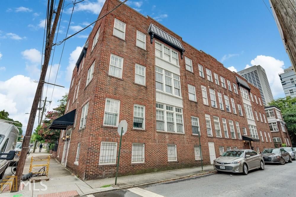 Property Photo: 690 Piedmont Ave 10 GA 30308