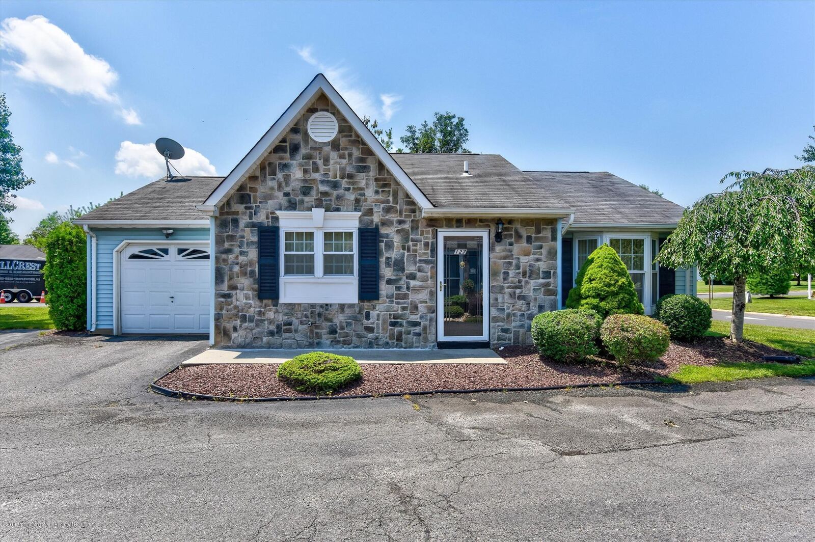 Property Photo:  127 Farnworth Close  NJ 07728 