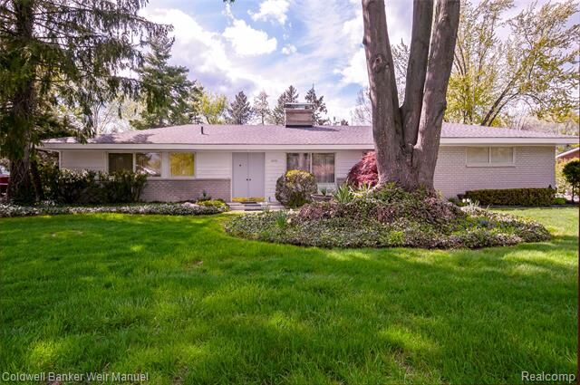 3035 Oakhill Drive  Troy MI 48084 photo