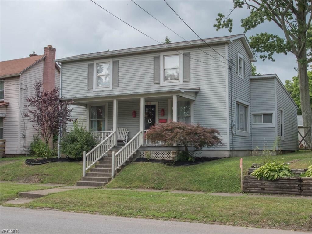 Property Photo:  1020 E Third Street  OH 44460 