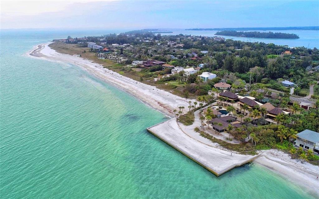 Property Photo: 6633 Gulf Of Mexico Drive FL 34228
