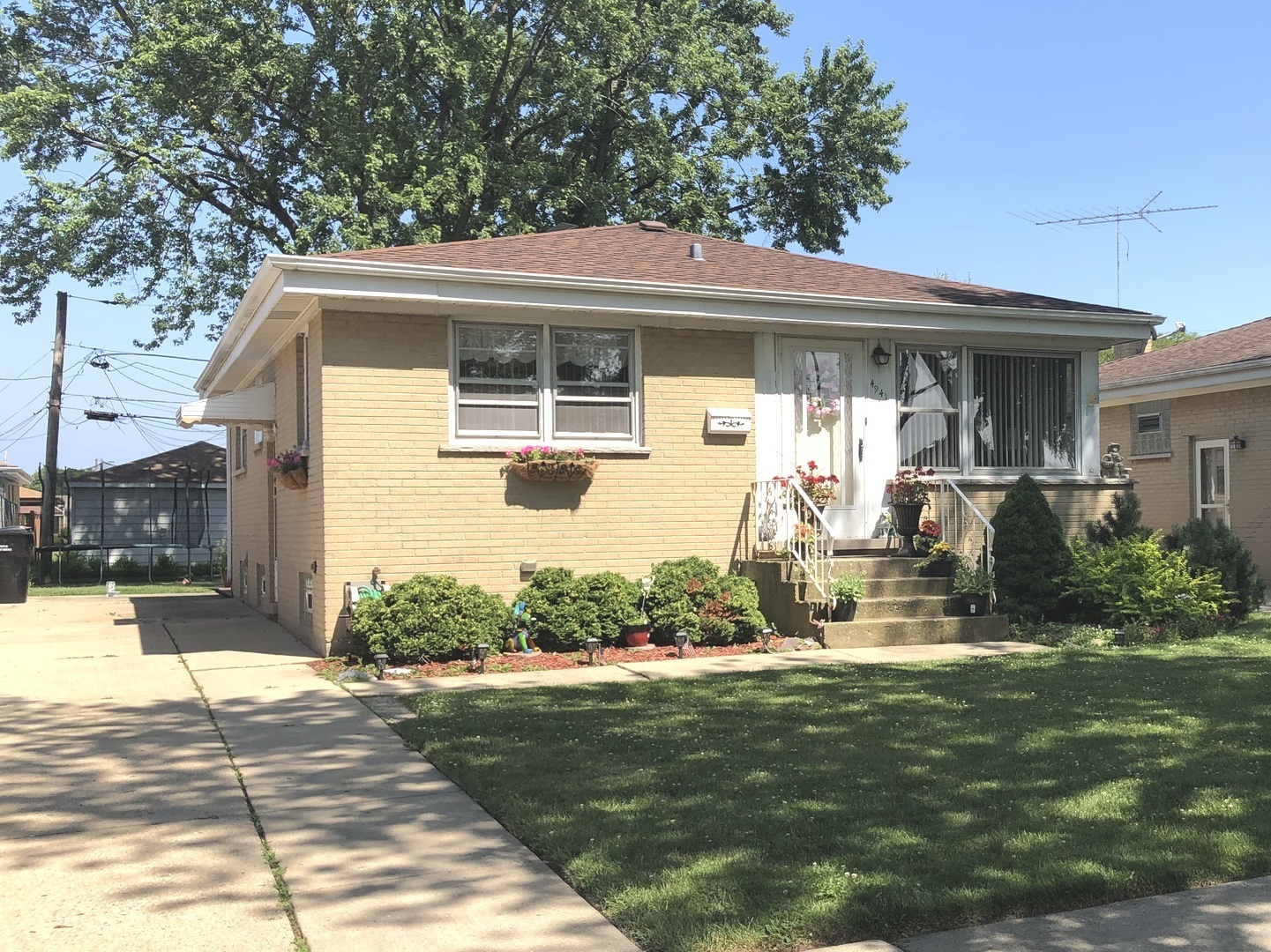 Property Photo:  4941 North Ozanam Avenue  IL 60706 