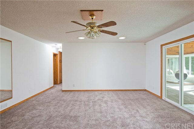 Property Photo:  23916 Archwood Street  CA 91307 