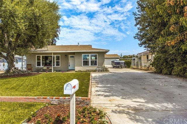 Property Photo:  841 W Cully Drive  CA 92865 