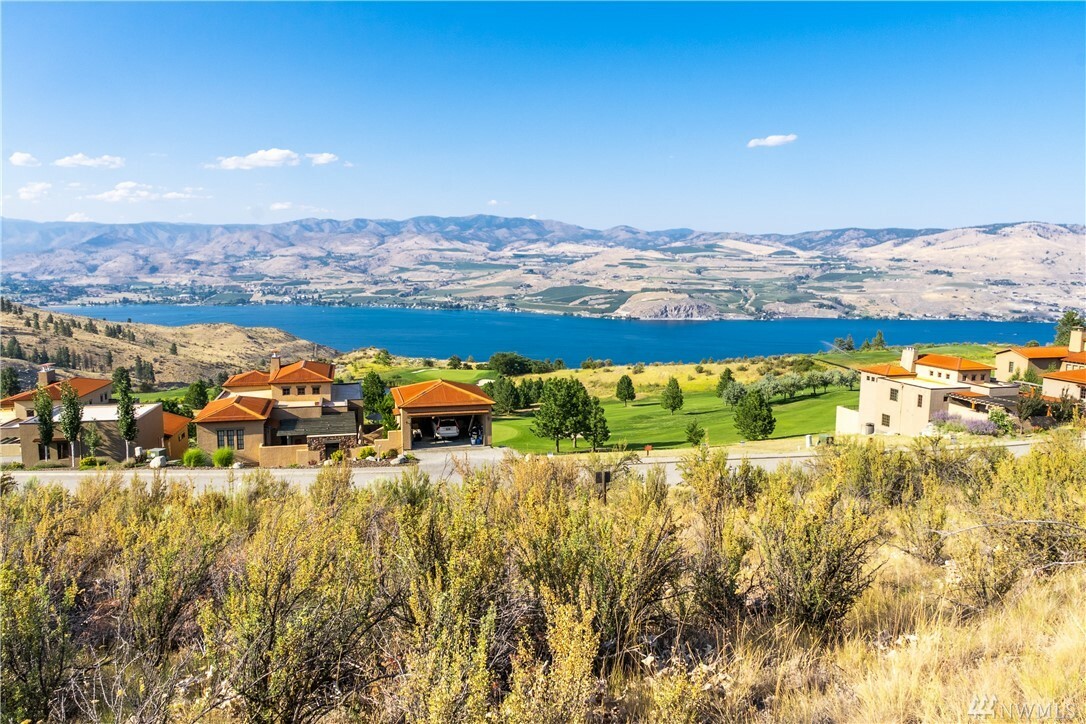 Property Photo: 215 Bandera Wy WA 98816