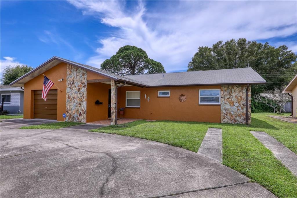 Property Photo:  2000 58th Street N  FL 33710 