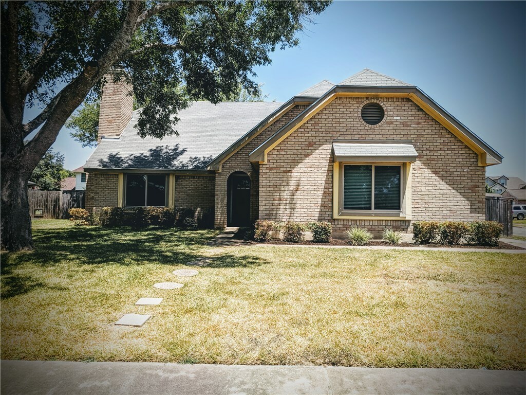 Property Photo:  606 Oak Ridge Drive  TX 78660 