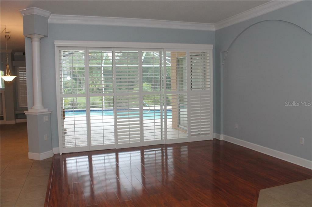 Property Photo: 11123 Hyacinth Place FL 34202
