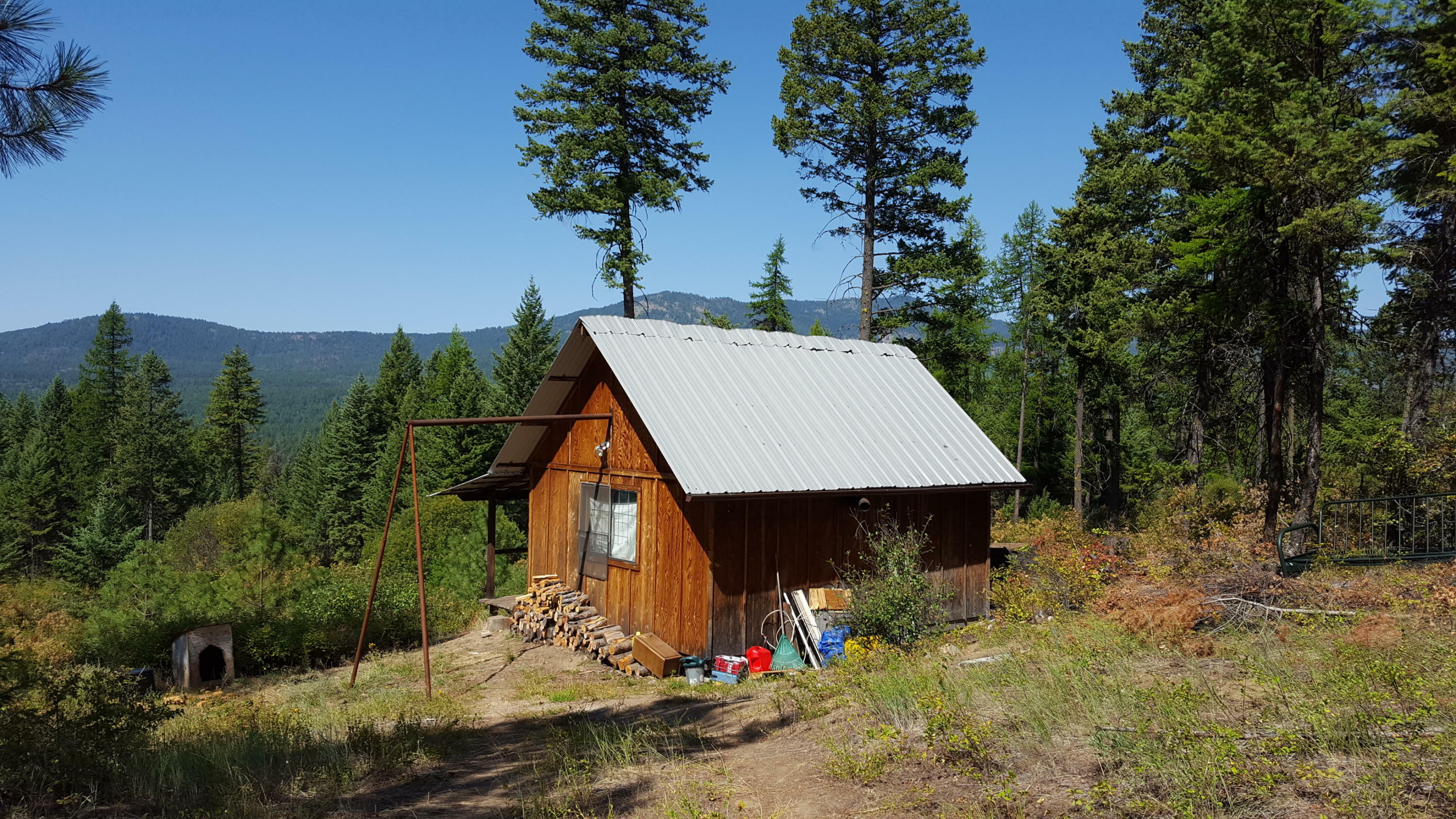 Property Photo:  1080 G Middle Basin Rd  WA 99114 