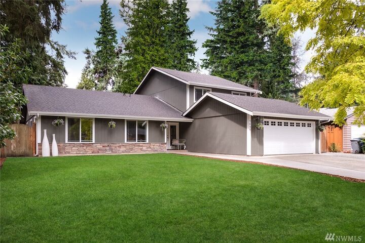 Property Photo:  1411 166th Place NE  WA 98008 