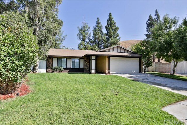 Property Photo:  2004 Sheridan Road  CA 92407 