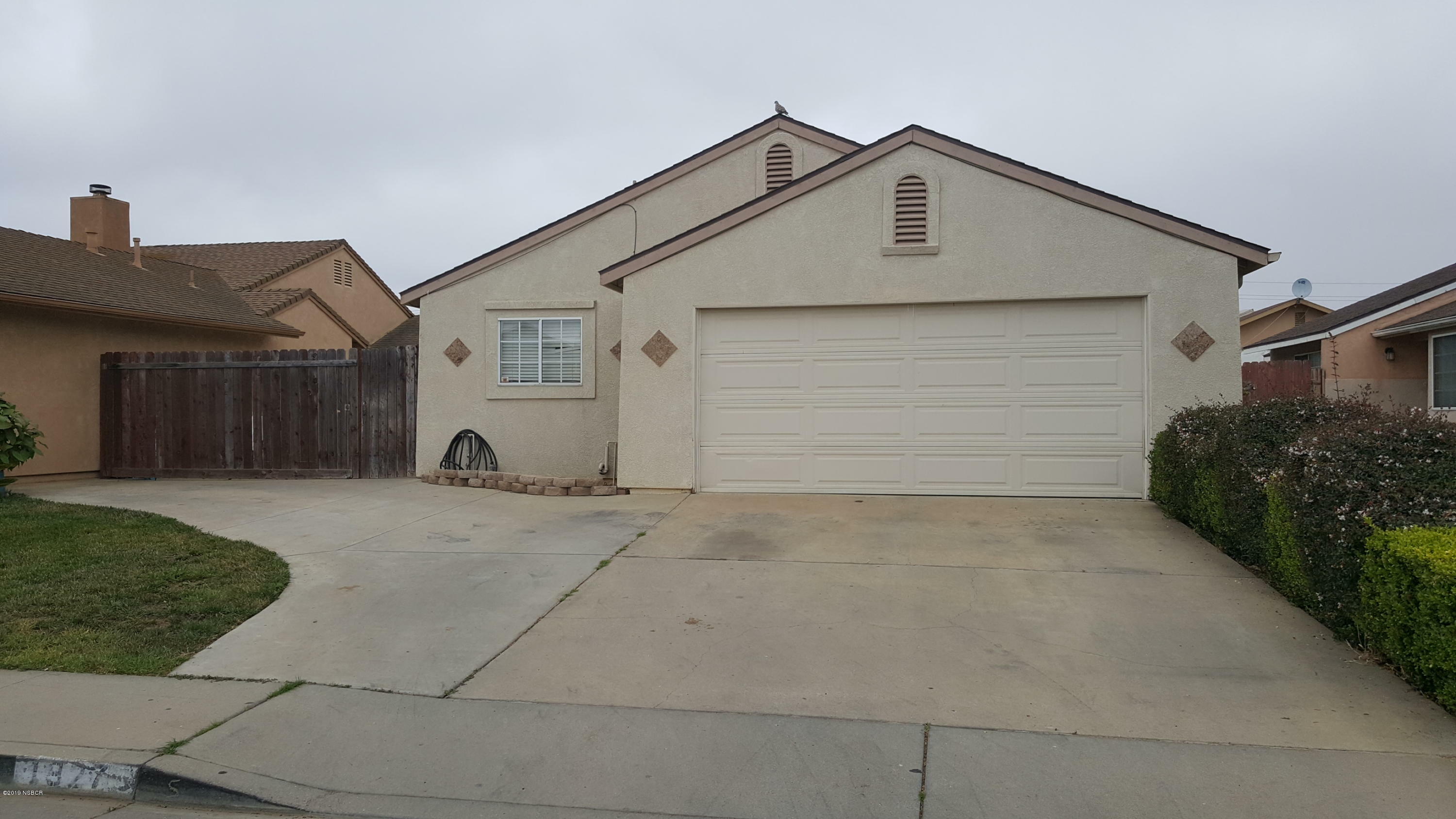 Property Photo:  1927 Woodlawn Drive  CA 93458 