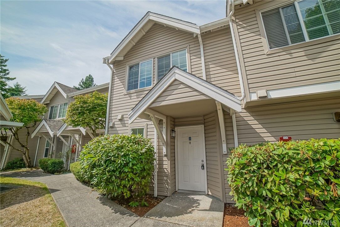 Property Photo:  2100 S 336th St P5  WA 98003 