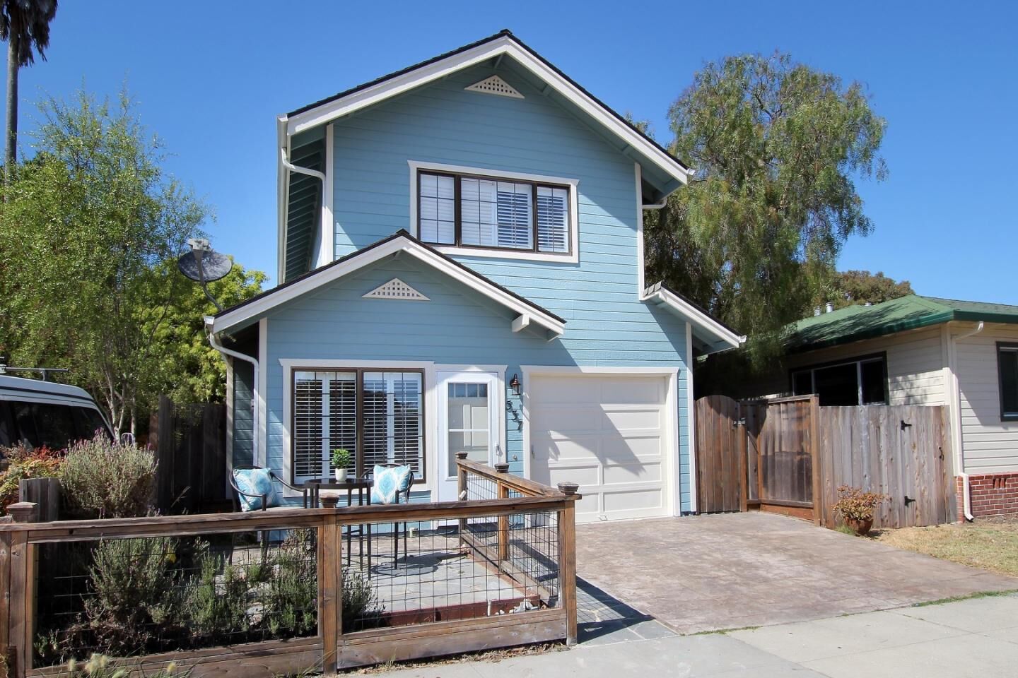 Property Photo: 537 Windham Street CA 95062