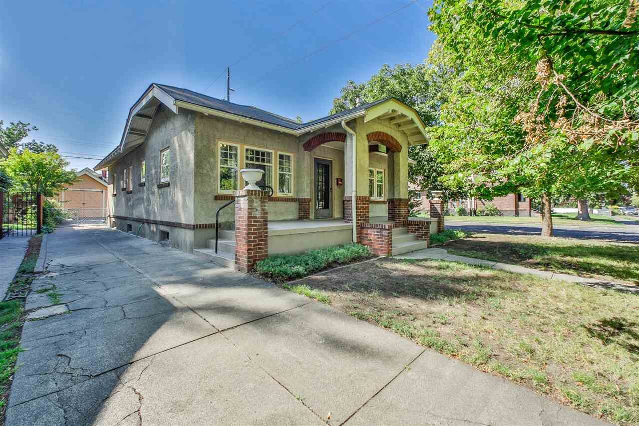Property Photo:  1431 W Mansfield Ave  WA 99205 