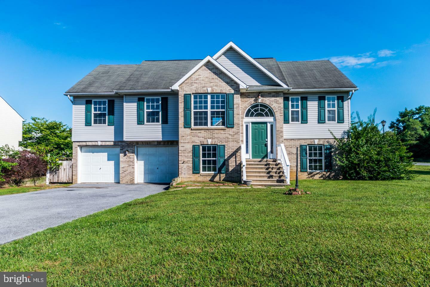 Property Photo: 12 Peoples Court WV 25405