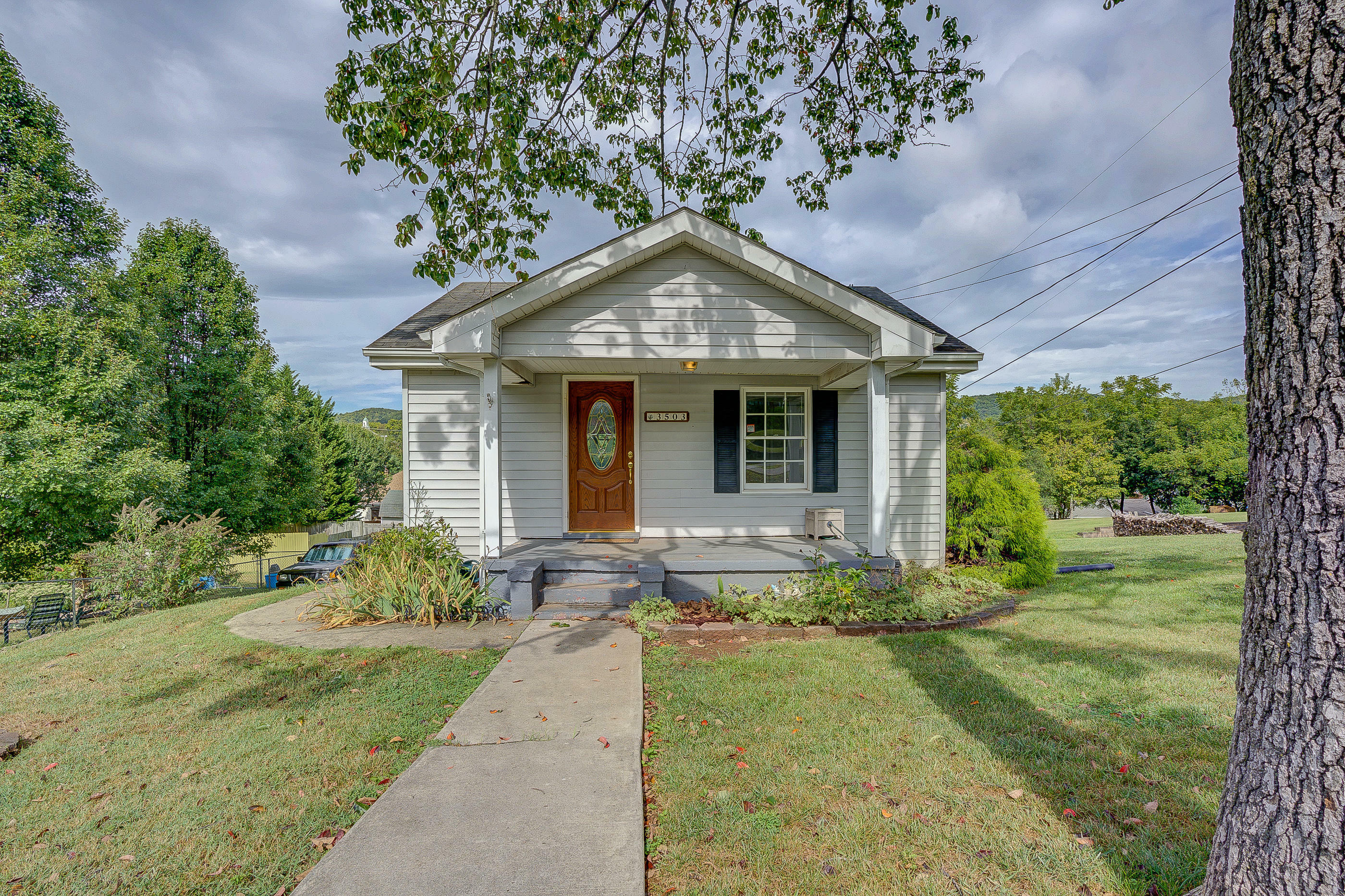 Property Photo:  3503 Moran St SE  VA 24014 