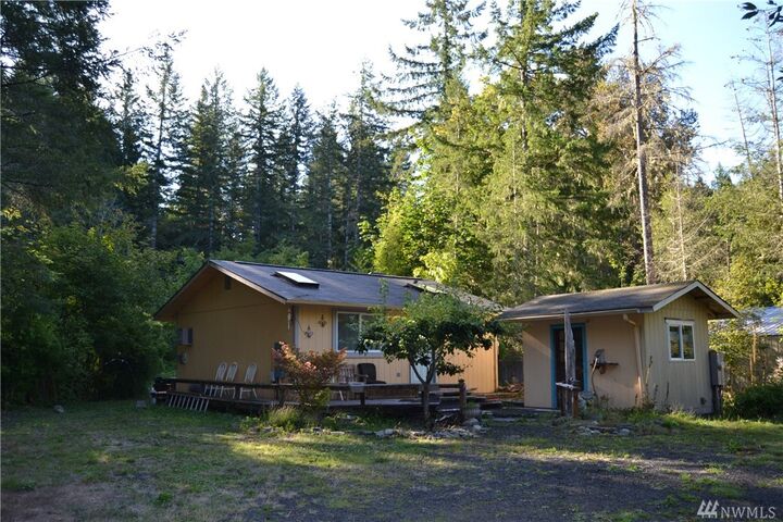 Property Photo:  21 N Goldeneye St  WA 98548 