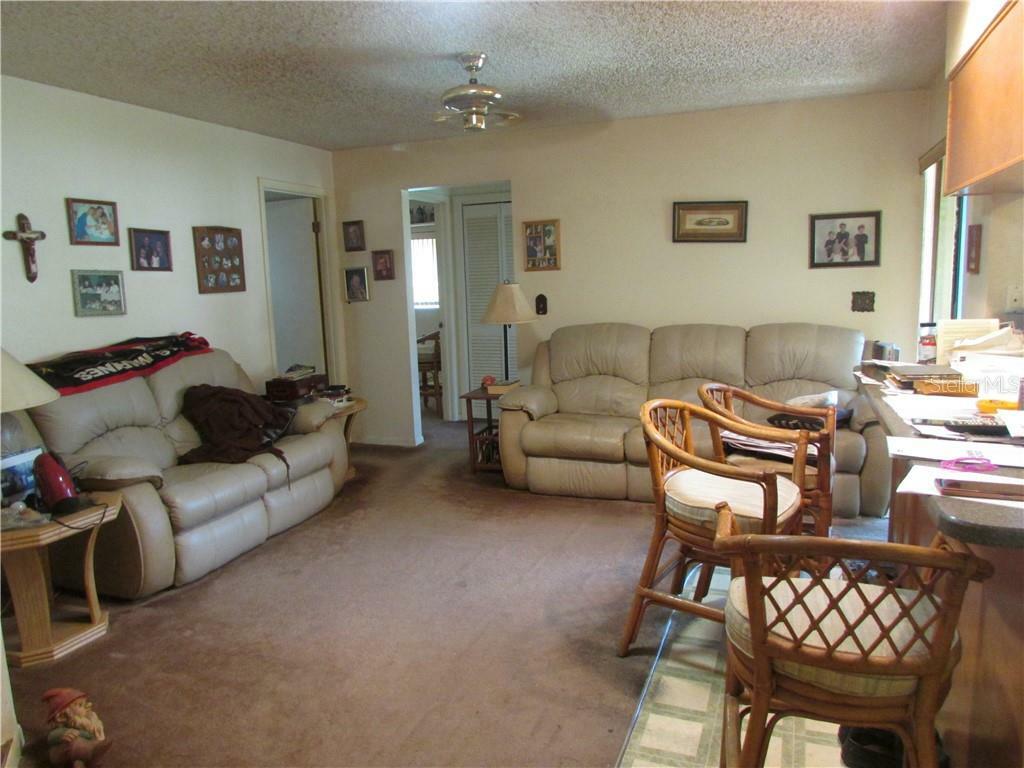 Property Photo:  500 Bamboo Court  FL 34689 