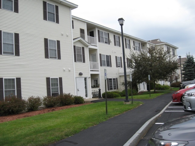 Property Photo: 12 Vista Ridge Drive 42 NH 03053