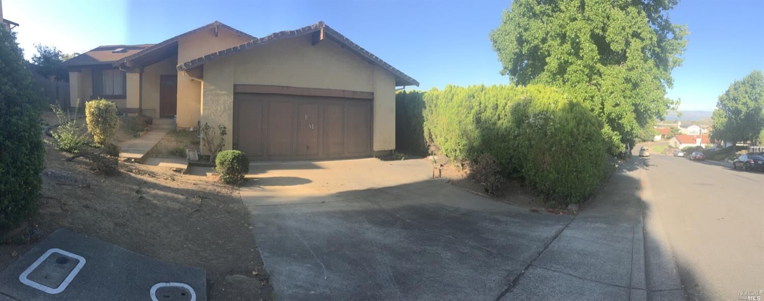 Property Photo: 171 Persimmon Drive CA 94589