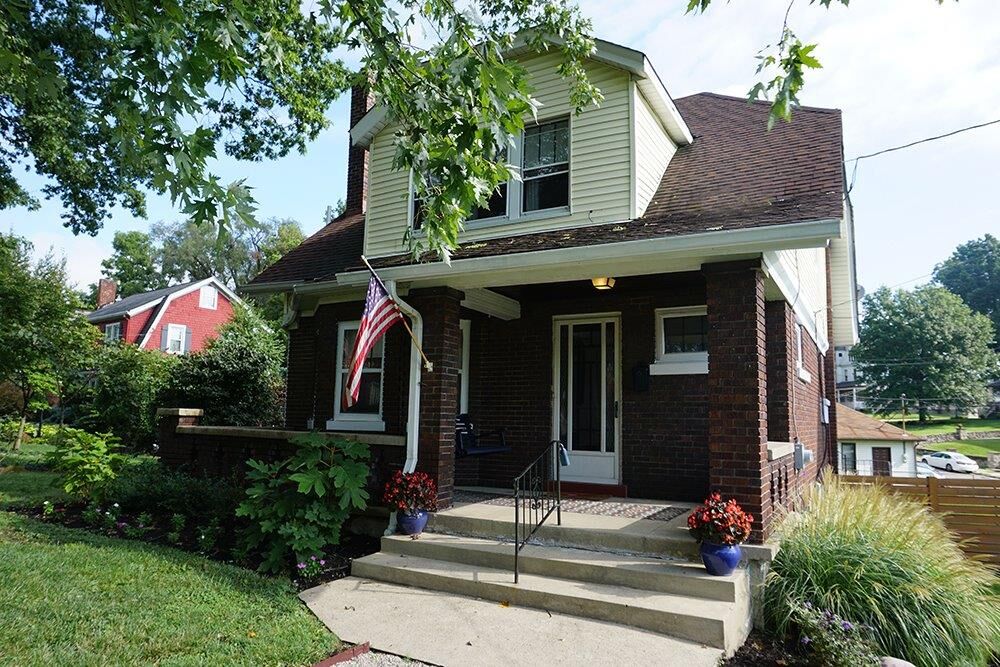 Property Photo: 2448 Williams Avenue OH 45212