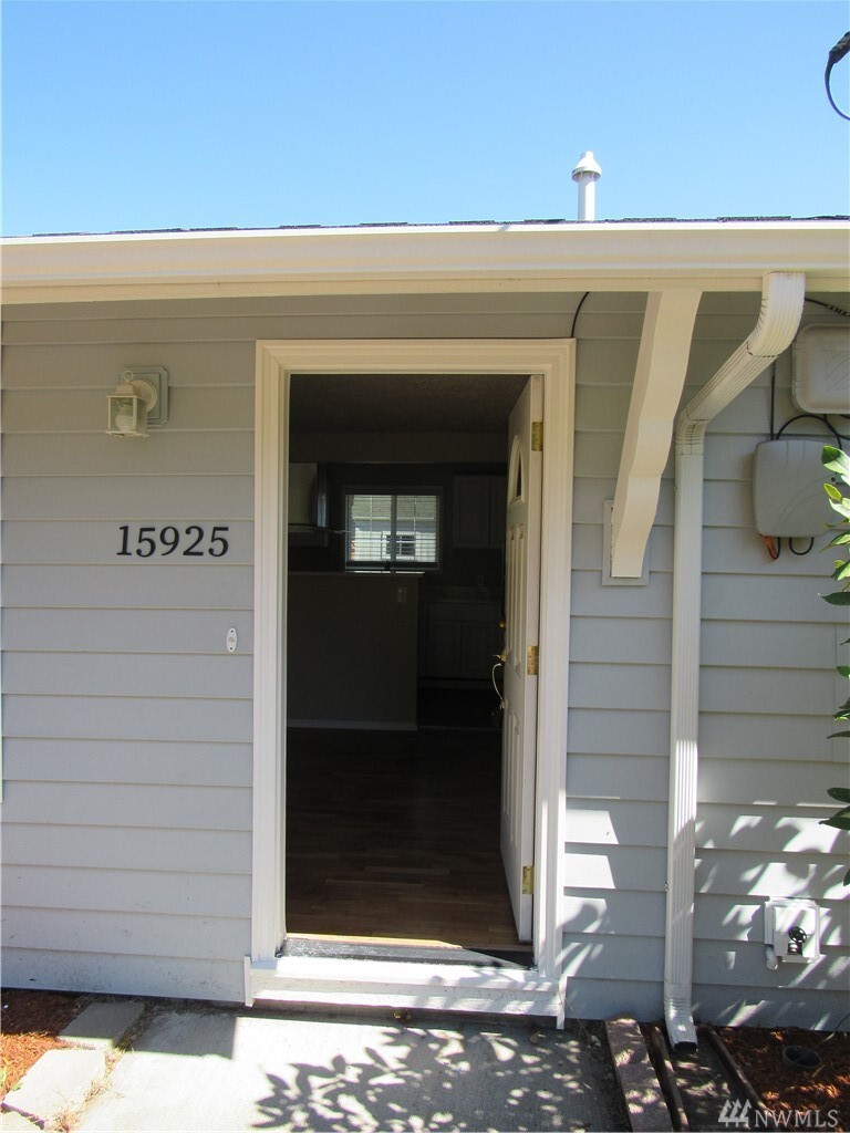Property Photo: 15925 53rd Place W WA 98026