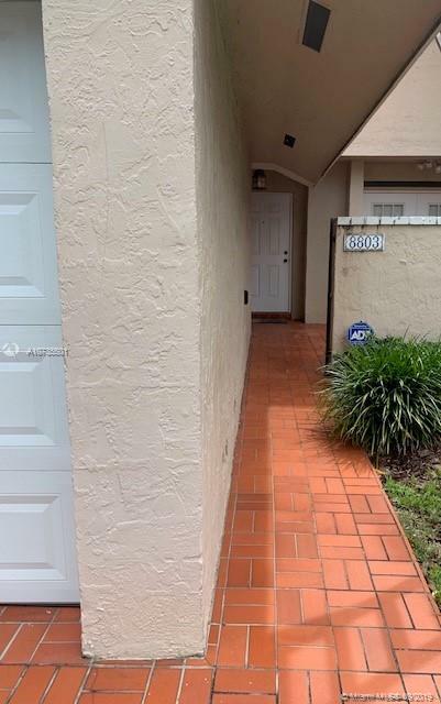 Property Photo:  8803 SW 113th Place Cir W  FL 33176 